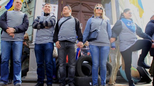 Активисты блокируют работу одесской прокуратуры
