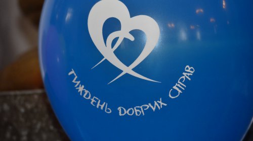 Недели добрых дел: для почтенных одесситов устроили бал