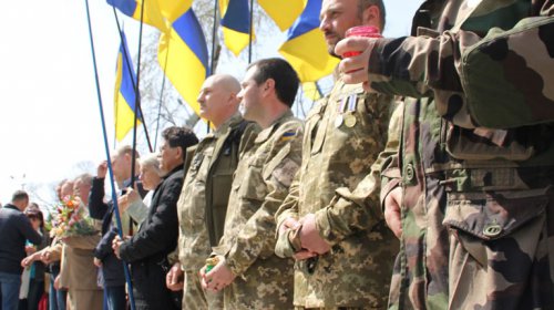 На Аллее Славы провели молебен по погибшим войнам АТО