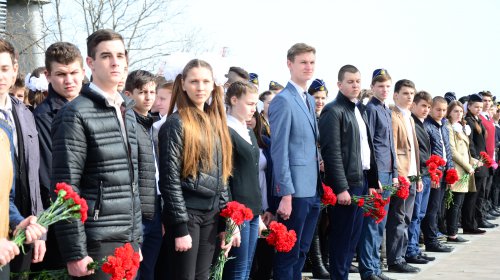 Одесские школьники заступили на Почетную Вахту Памяти