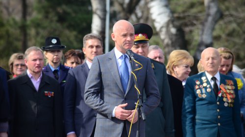 Одесские школьники заступили на Почетную Вахту Памяти