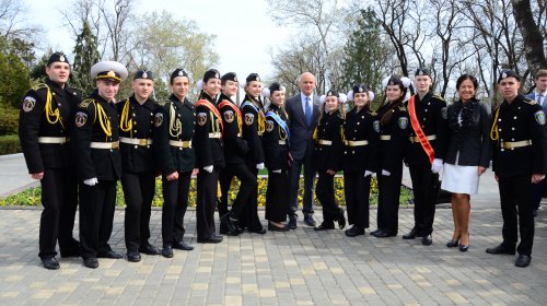 Одесские школьники заступили на Почетную Вахту Памяти