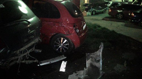Водитель Opel протаранил три автомобиля и сбежал