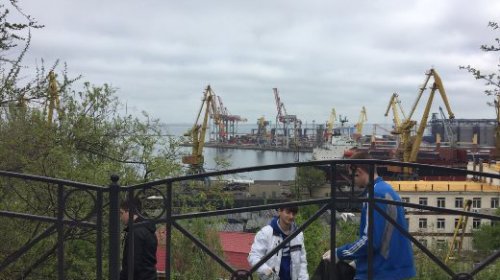 Одесситы вышли на субботник в День окружающей среды