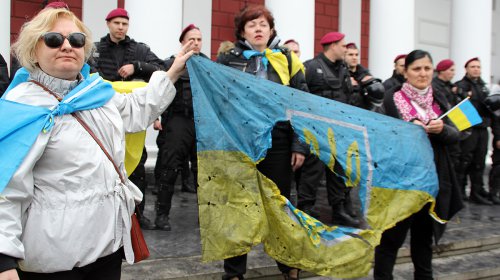 Думская площадь: активисты заблокировали мэрию