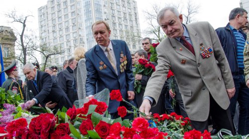 30 лет чернобыльской трагедии: в Одессе почтили память ликвидаторов аварии