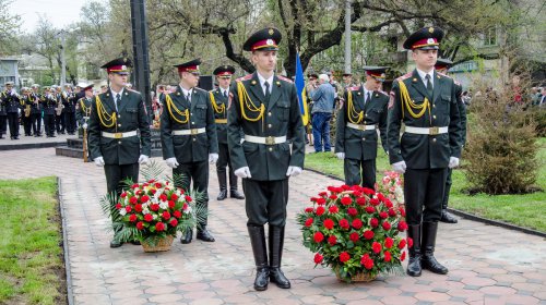 30 лет чернобыльской трагедии: в Одессе почтили память ликвидаторов аварии