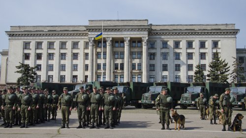 Полиция и военные приступили к усиленному патрулированию Одессы 