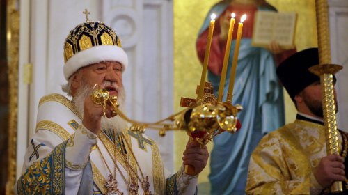 Всенощная служба на Пасху в Свято-Преображенском кафедральном соборе (фоторепортаж)