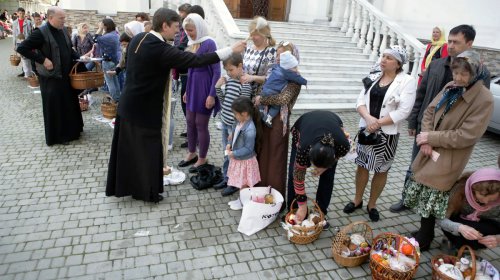 Одесситы празднуют Христово Воскресение (фоторепортаж)