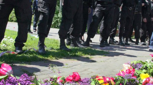 Митинг на Куликовом поле: листовки, георгиевские ленточки и черные шары (фоторепортаж)
