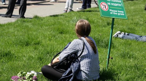Митинг на Куликовом поле: листовки, георгиевские ленточки и черные шары (фоторепортаж)