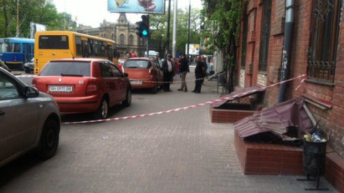 Нападение на журналистов: сотруднику телекомпании выстрелили в голову из дробовика