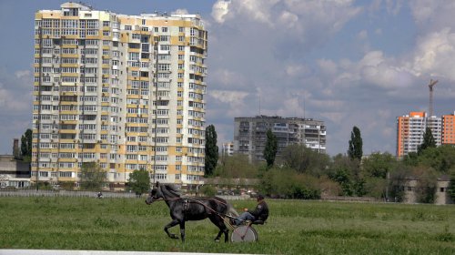 Весенний ипподром (фоторепортаж)