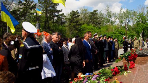 В День памяти и примирения в Одессе молились и возлагали цветы