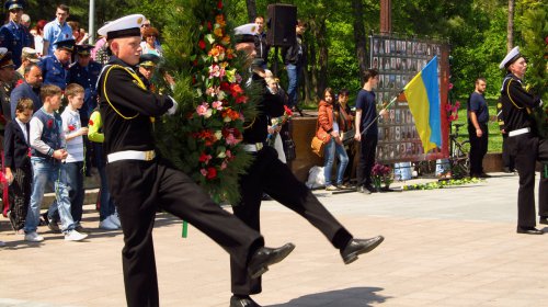 В День памяти и примирения в Одессе молились и возлагали цветы