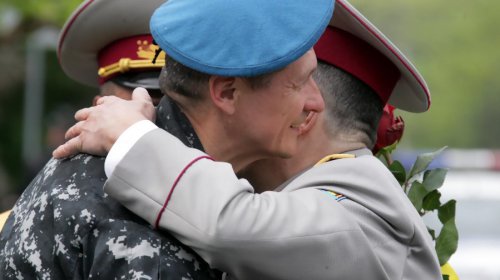Одесситы торжественно возложили цветы к мемориалу на Аллее Славы