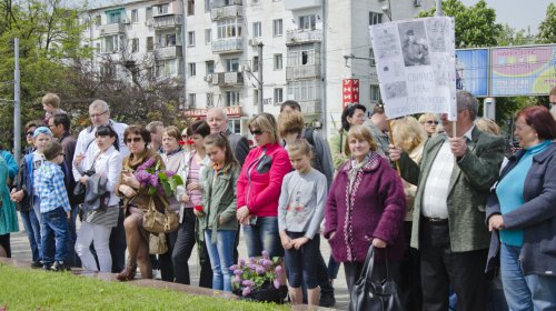 На площади 10 Апреля почтили память погибших в годы Второй Мировой войны