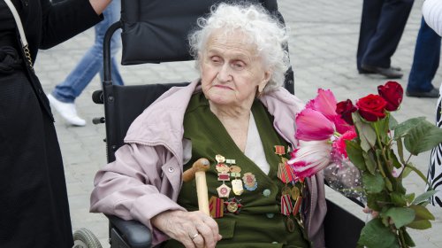 На площади 10 Апреля почтили память погибших в годы Второй Мировой войны