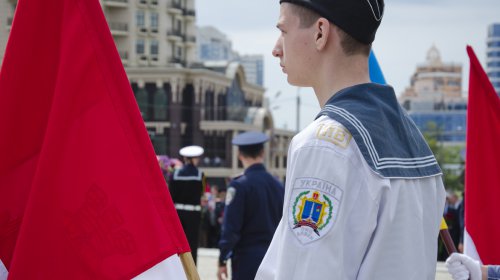 На площади 10 Апреля почтили память погибших в годы Второй Мировой войны