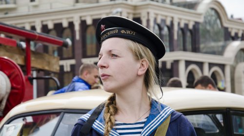 На площади 10 Апреля почтили память погибших в годы Второй Мировой войны