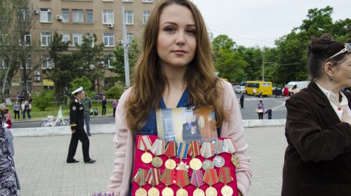На площади 10 Апреля почтили память погибших в годы Второй Мировой войны