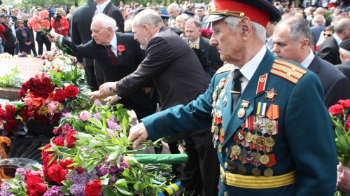 9 мая на Аллее Славы: как это было (фоторепортаж)