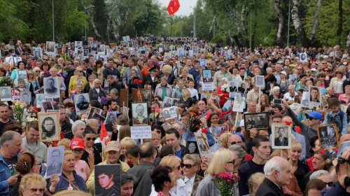 9 мая на Аллее Славы: как это было (фоторепортаж)