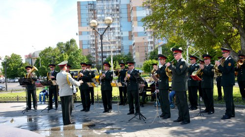 В День Победы одесситы слушали оркестр Военной академии
