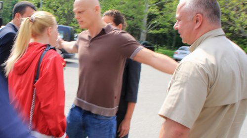 Протесты под ОГА: волонтер и замгубернатора сцепились