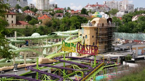 Майская Аркадия: первые пляжники, стройки и отдыхающие (фоторепортаж)