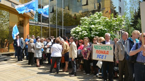 Спор вокруг одесского Дома профсоюзов: дело передано в Конституционный суд
