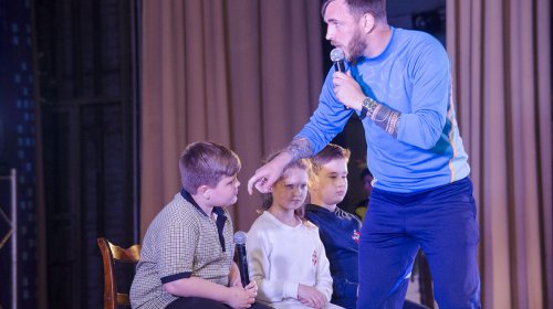Веселые и находчивые школьники сражались за «Кубок мэра» (фоторепортаж)