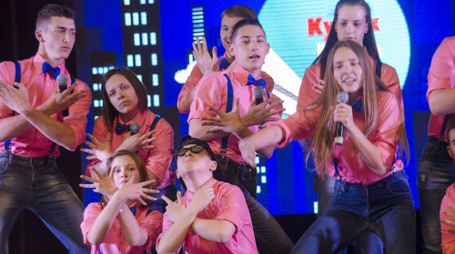 Веселые и находчивые школьники сражались за «Кубок мэра» (фоторепортаж)