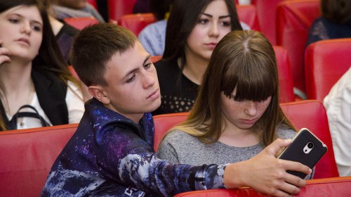 Веселые и находчивые школьники сражались за «Кубок мэра» (фоторепортаж)