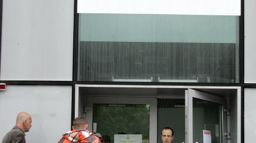 Переселенцы-инвалиды снова пришли просить о помощи в ОГА