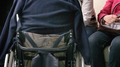 Переселенцы-инвалиды снова пришли просить о помощи в ОГА