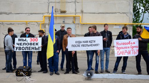 Измаильские рабочие попытались пообщаться с Гройсманом