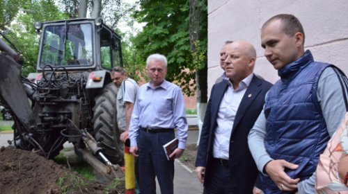 Вице-мэр проинспектировал подготовку теплосетей к новому отопительному сезону