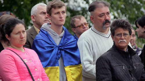 Акция памяти жертв депортации крымских татар (фоторепортаж)