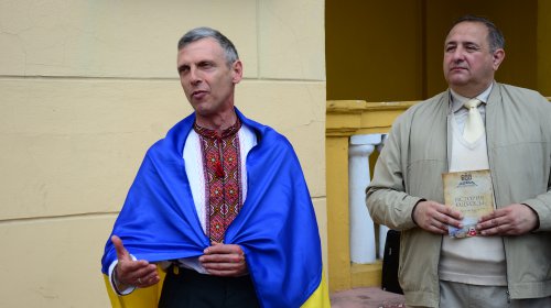 На Приморском бульваре появилась доска-эскиз в честь Хаджибея