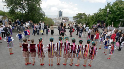 Ко Дню вышиванки в Одессе прошел флешмоб (фоторепортаж)