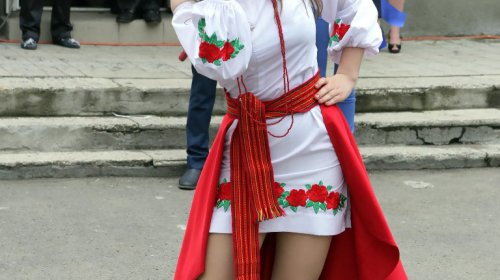 Одесские школьники празднуют выпускной (фоторепортаж)
