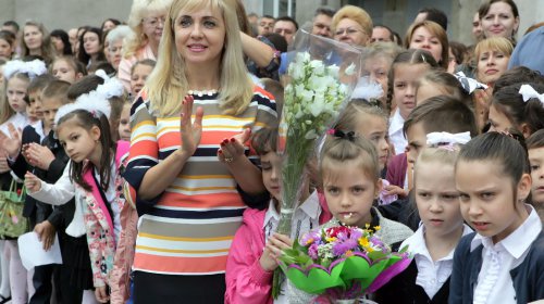 Одесские школьники празднуют выпускной (фоторепортаж)