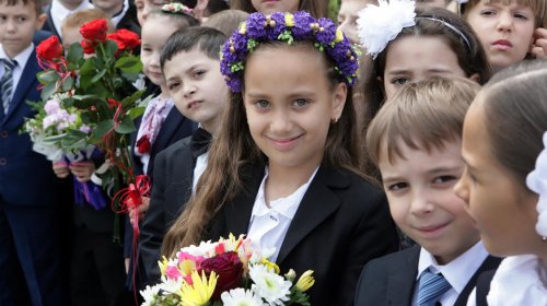 Одесские школьники празднуют выпускной (фоторепортаж)