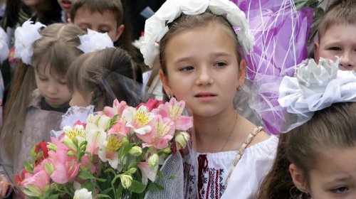 Одесские школьники празднуют выпускной (фоторепортаж)