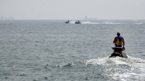 Одесские спасатели провели учения на воде (фоторепортаж)