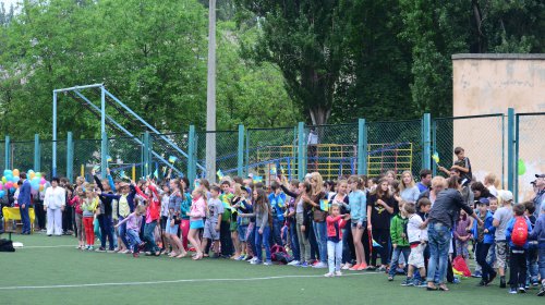 В Суворовском районе прошел большой праздник ко Дню защиты детей