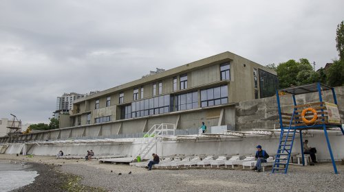 Вместо аквапарка на побережье Аркадии растет гостиница