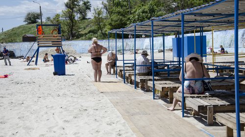 На Фонтане пляж для людей с ограниченными возможностями готов к приему отдыхающих